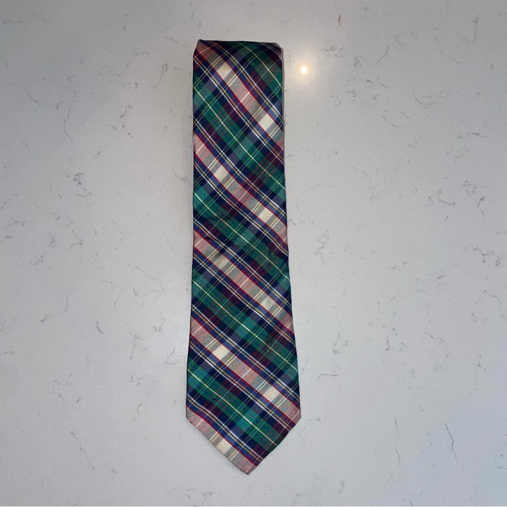 Jos.. A. Bank Executive Collection Silk Men’s Neck Tie Made In USA Red Blue